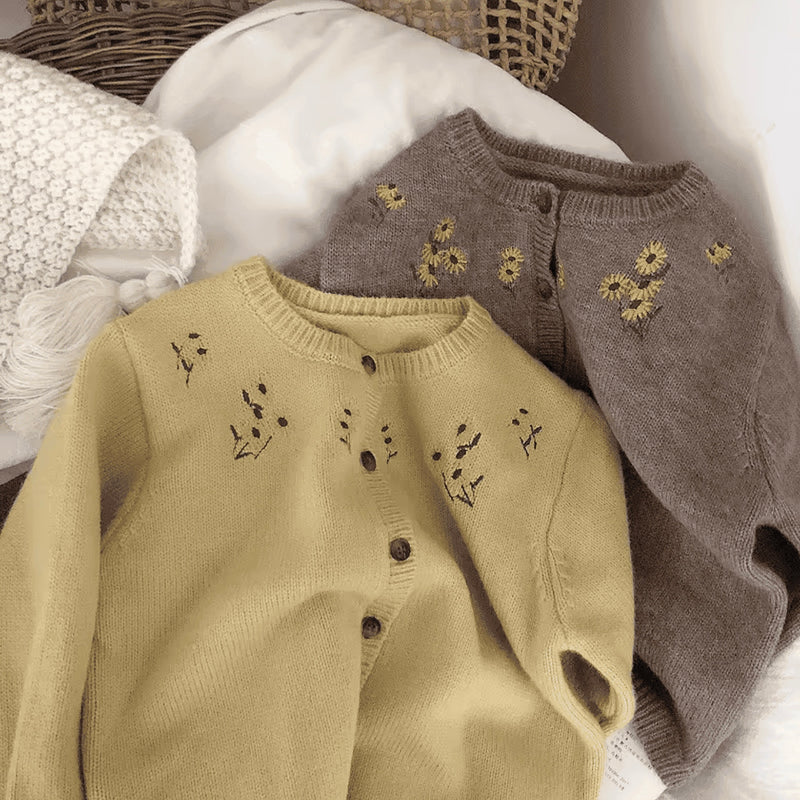 Chargez l&#39;image dans la visionneuse de la galerie, Cardigan bébé brodé en coton doux – Kali - Boutique Kaki Lilas

