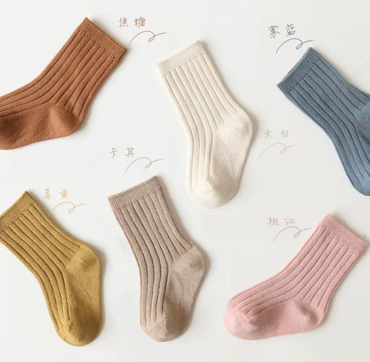 🧦 Chaussettes en coton peigné pour bébé et enfants – Douces, confortables et stylées - Boutique Kaki Lilas
