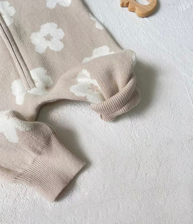 Chargez l&#39;image dans la visionneuse de la galerie, Combinaison bébé capuche fleurs automne-hiver – Kali - Boutique Kaki Lilas
