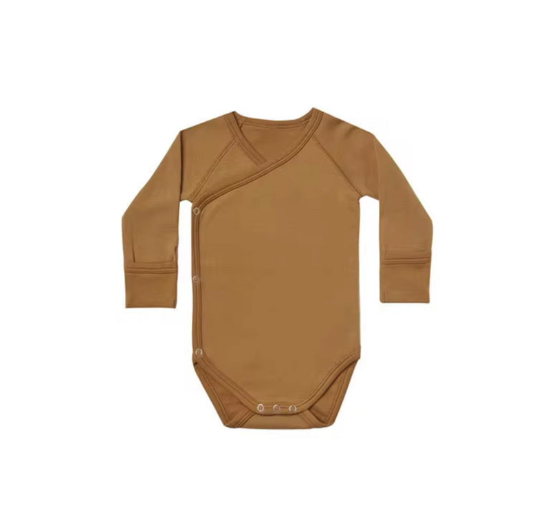 Chargez l&#39;image dans la visionneuse de la galerie, Combi-pantalon bébé garçon – Modèle Kali en coton doux et confortable - Boutique Kaki Lilas
