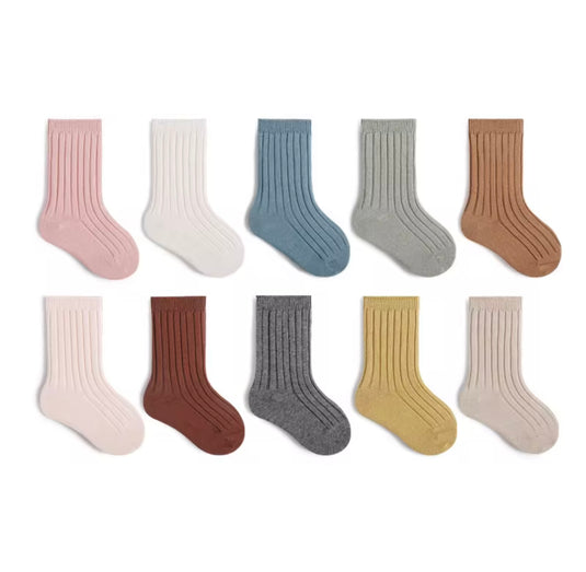 🧦 Chaussettes en coton peigné pour bébé et enfants – Douces, confortables et stylées - Boutique Kaki Lilas