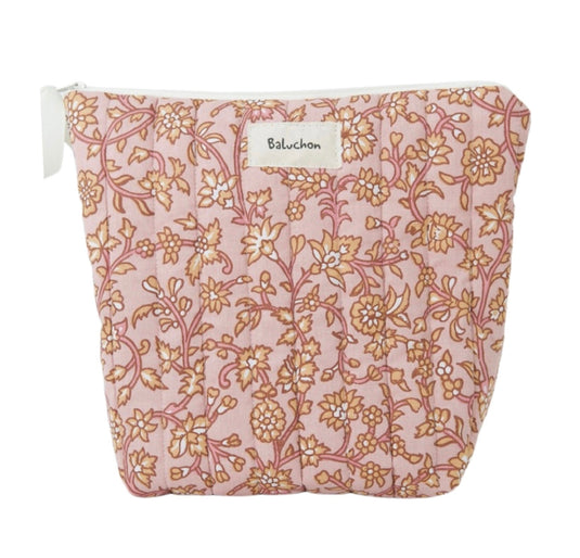 Sac à cosmétiques fait mains format moyen matelassé rose