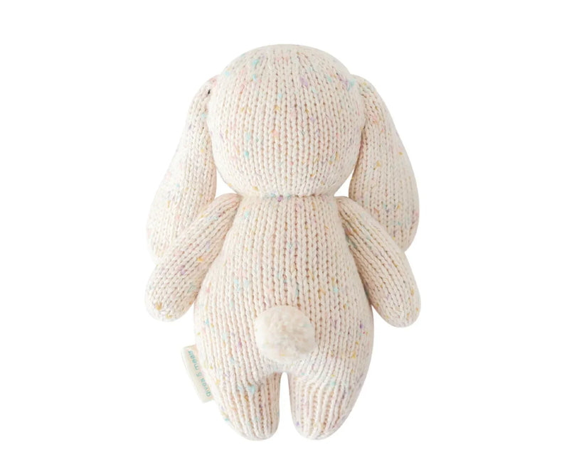 Chargez l&#39;image dans la visionneuse de la galerie, Peluche - Bébé lapin conffetis - Cuddle + Kind - Boutique Kaki Lilas
