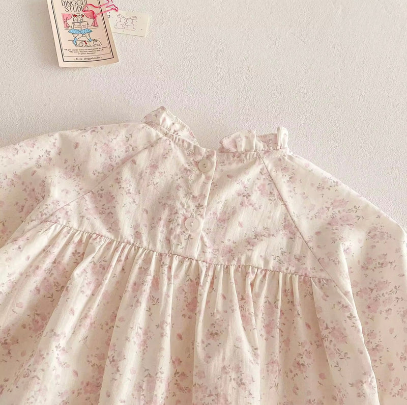 Chargez l&#39;image dans la visionneuse de la galerie, Robe bébé fille haut de gamme fleurie rose à manches longues – Modèle Kali en coton doux - Boutique Kaki Lilas
