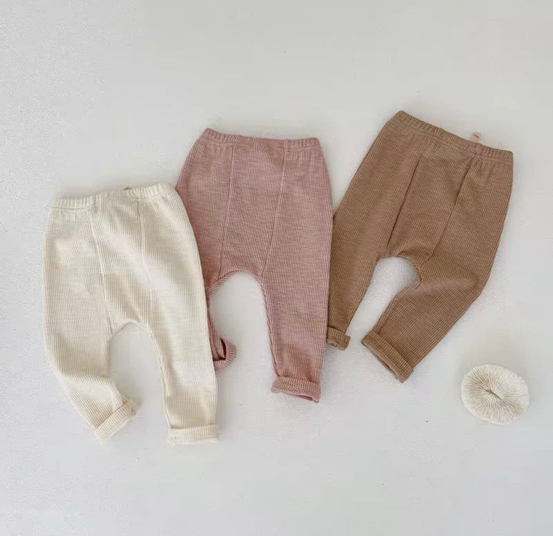 Chargez l&#39;image dans la visionneuse de la galerie, Legging bébé d’automne en coton doux et extensible – Modèle Kali - Boutique Kaki Lilas
