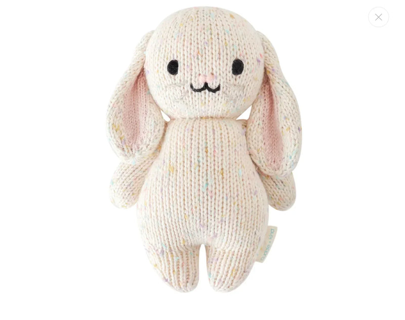 Chargez l&#39;image dans la visionneuse de la galerie, Peluche - Bébé lapin conffetis - Cuddle + Kind - Boutique Kaki Lilas
