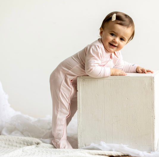 Genouillère bébé fille rose Coccoli sans froufrou en TENCEL™ - Plus qu’une seule disponible 🤍