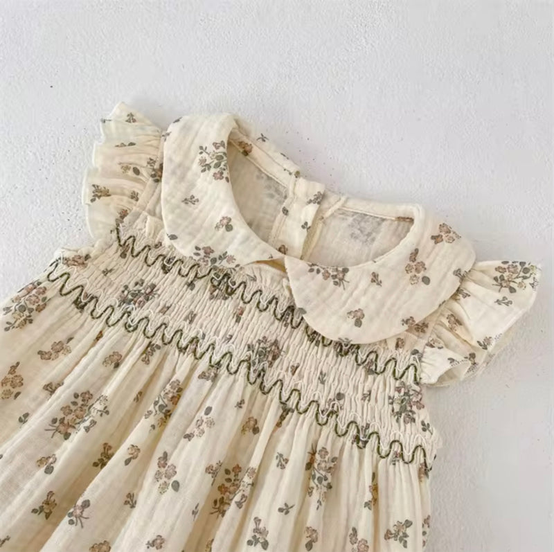 Chargez l'image dans la visionneuse de la galerie, Barboteuse bébé fille fleurie en coton nid d’abeille

