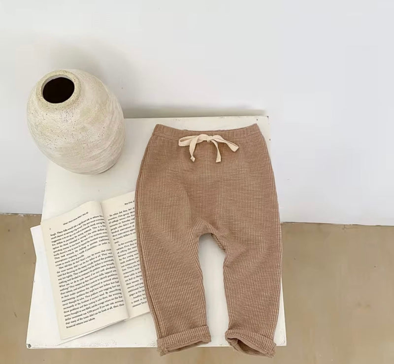 Chargez l&#39;image dans la visionneuse de la galerie, Legging bébé d’automne en coton doux et extensible – Modèle Kali - Boutique Kaki Lilas
