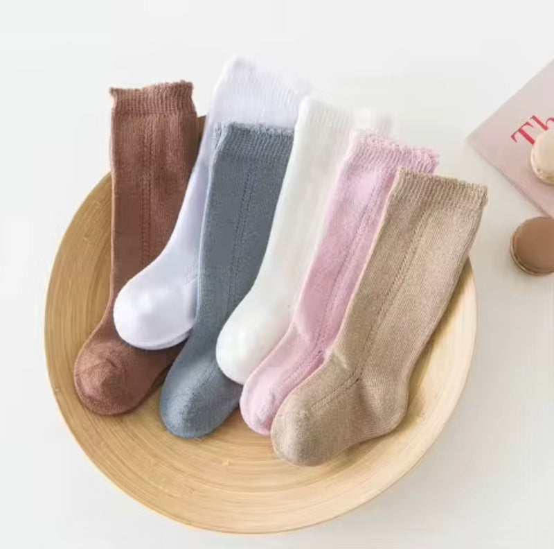 Chargez l&#39;image dans la visionneuse de la galerie, Chaussettes hautes bébé fille coton doux – automne – Kali - Boutique Kaki Lilas
