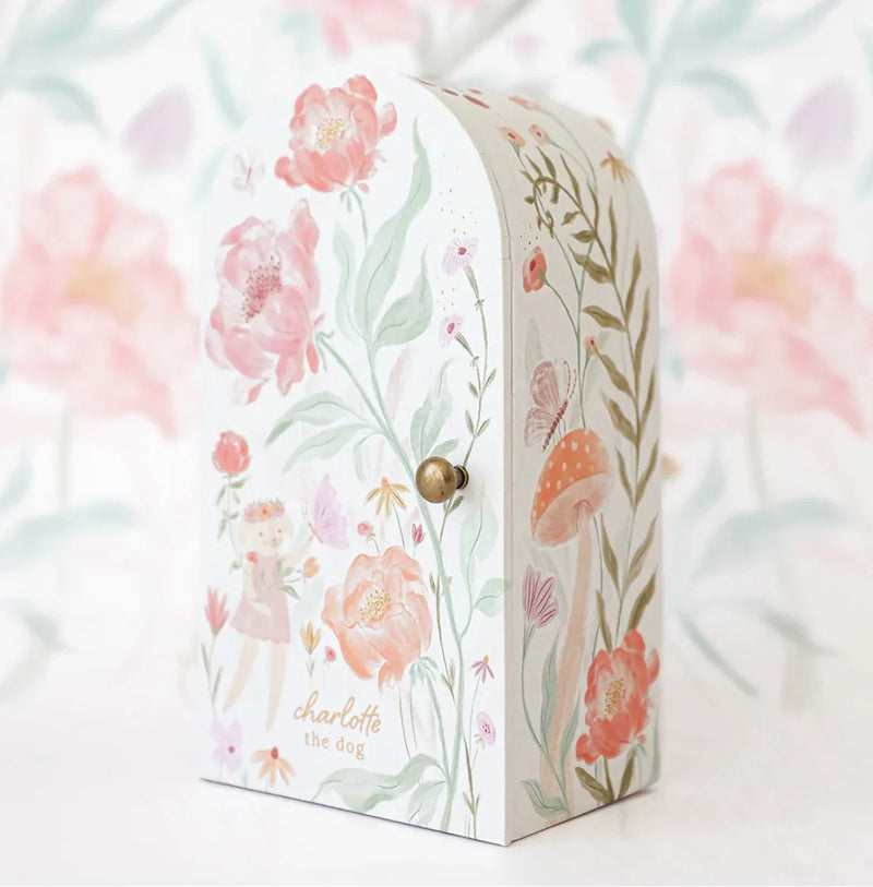 Load image into Gallery viewer, Peluche avec jolie boîte - tiny prime 6&quot; - Charlotte le chien - Cuddle + Kind - Boutique Kaki Lilas

