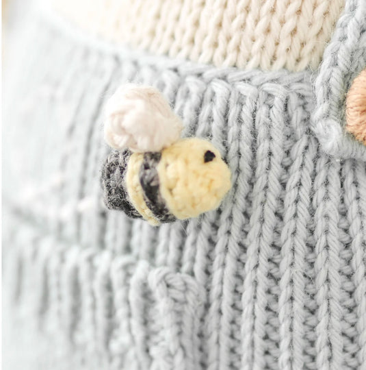 Peluche - Charlie l'ourson au miel - Cuddle + Kind - Boutique Kaki Lilas
