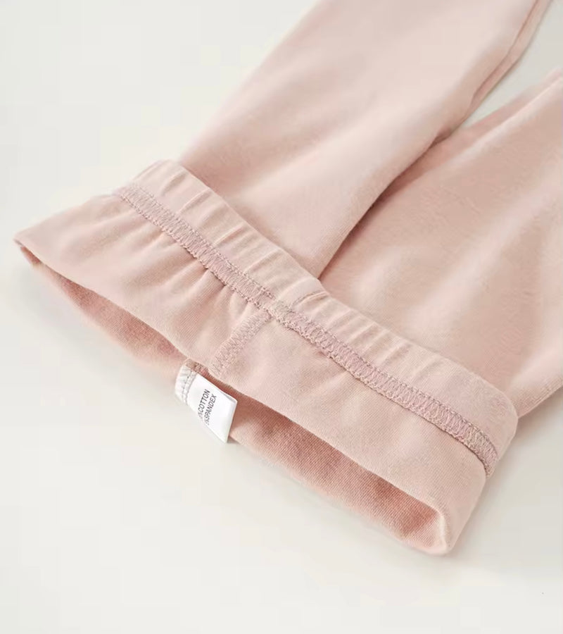 Chargez l&#39;image dans la visionneuse de la galerie, Leggings en coton doux pour filles – Kaki Lilas - Boutique Kaki Lilas
