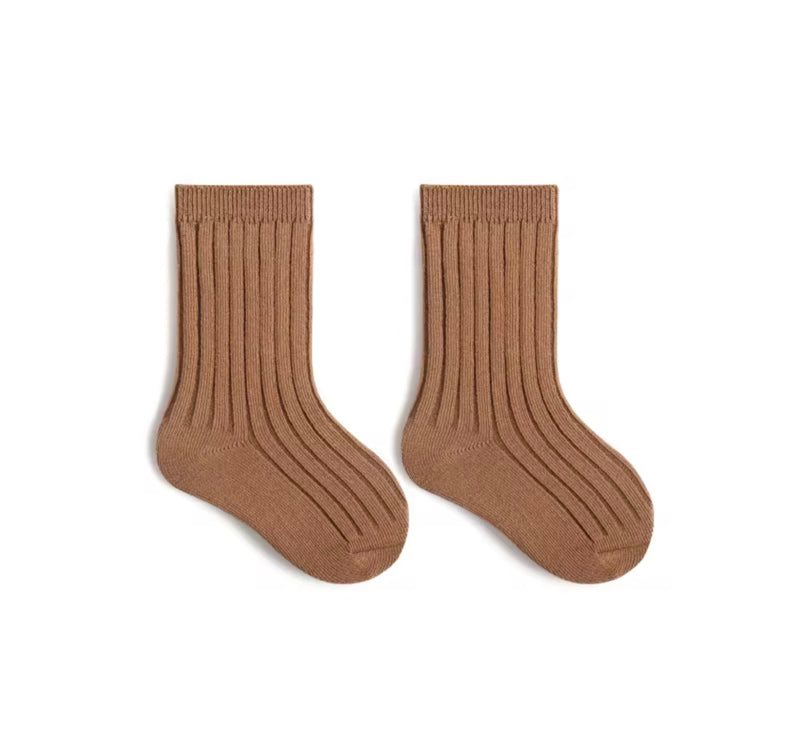 Load image into Gallery viewer, 🧦 Chaussettes en coton peigné pour bébé et enfants – Douces, confortables et stylées - Boutique Kaki Lilas
