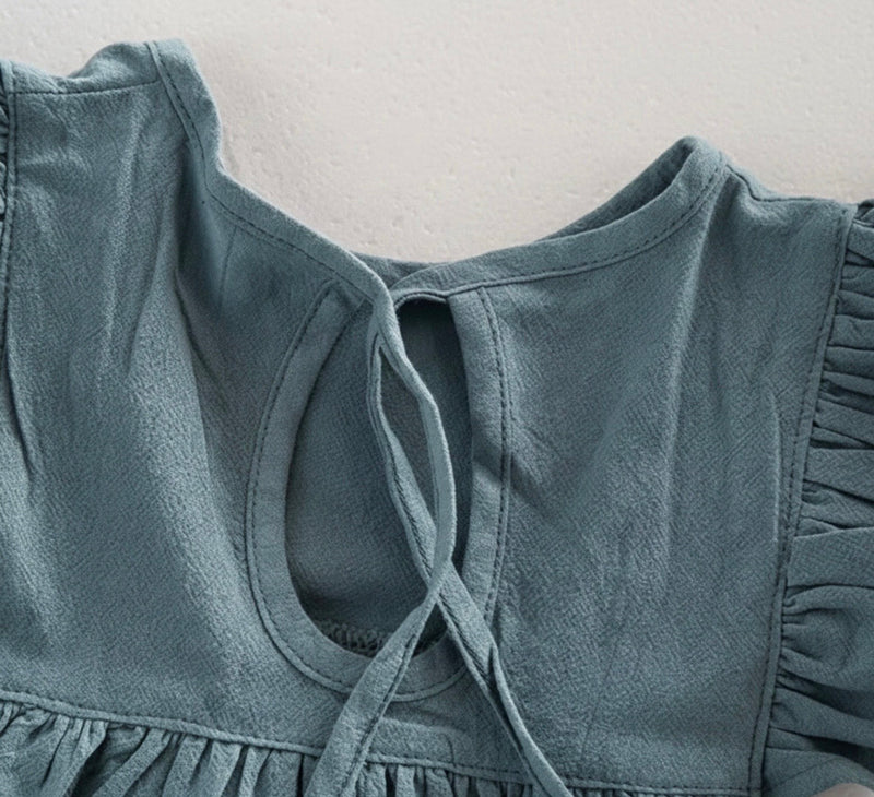Chargez l'image dans la visionneuse de la galerie, Robe pour filles bleue à manches à volants – Vichy
