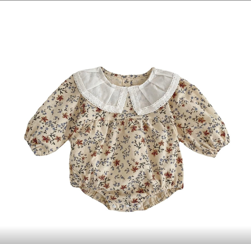 Chargez l&#39;image dans la visionneuse de la galerie, Cache-couches bébé fleuri rosé en coton doux – Kali - Boutique Kaki Lilas
