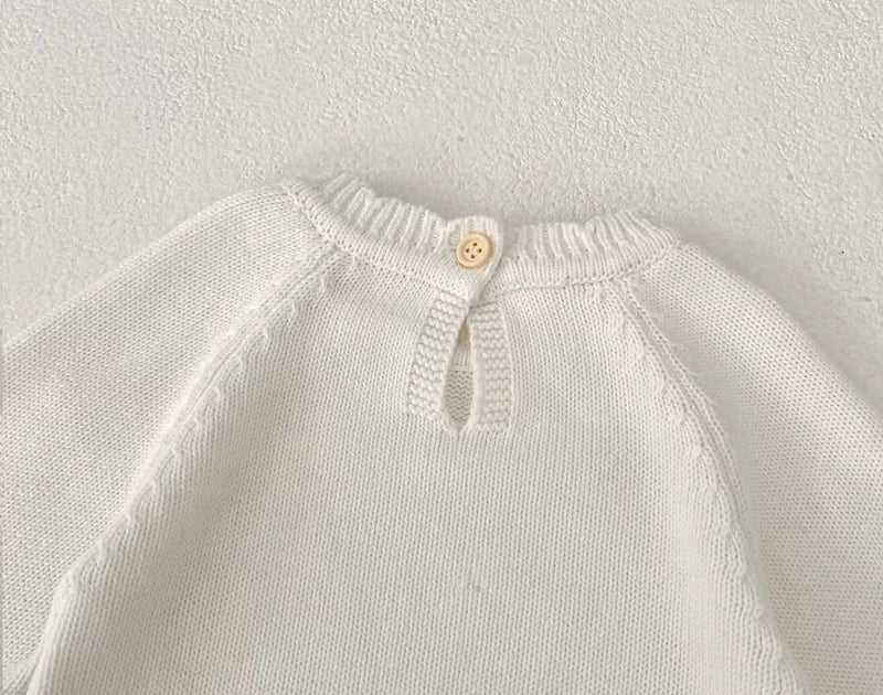 Chargez l'image dans la visionneuse de la galerie, Combinaison bébé fille en tricot doux à motifs fleuris – Kali
