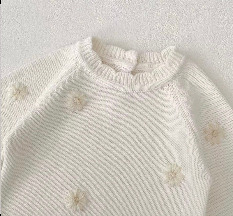 Chargez l'image dans la visionneuse de la galerie, Combinaison bébé fille en tricot doux à motifs fleuris – Kali

