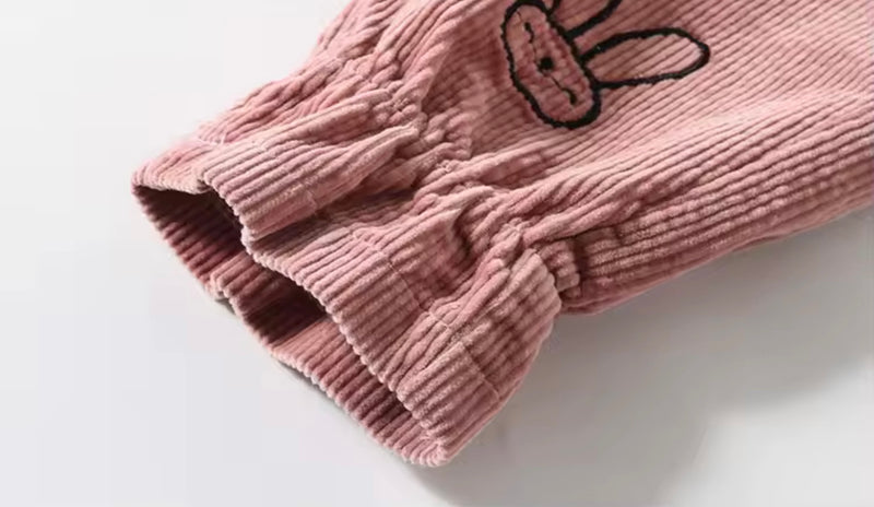 Load image into Gallery viewer, Pantalon pour filles en velours côtelé motif lapin – Kali - Boutique Kaki Lilas
