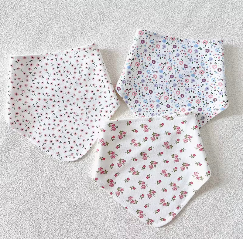 Chargez l&#39;image dans la visionneuse de la galerie, Ensemble de 3 bavoirs bandana bébé en coton – Kali - Boutique Kaki Lilas

